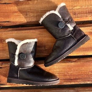 UGG Chocolate Brown Short